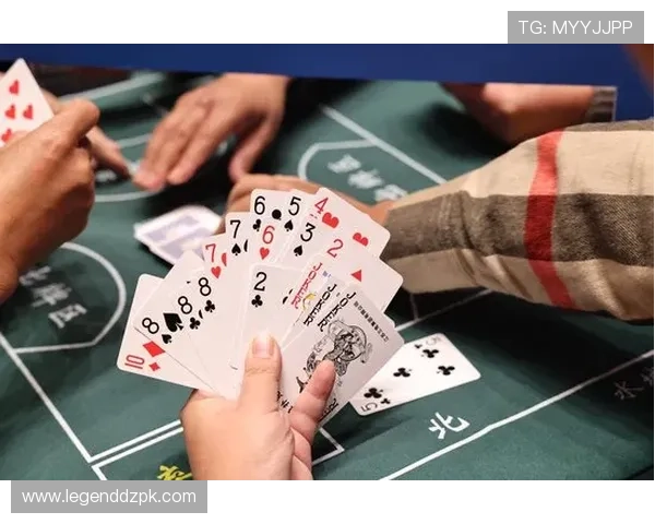 德州扑克职业玩家成功经验分享学习他们的策略与心态管理技巧